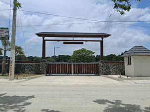 Bihia Beach Area Enrance 